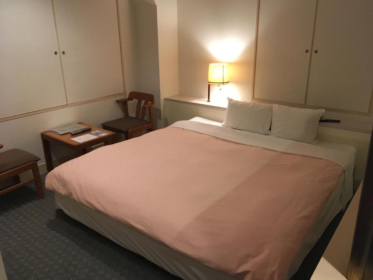 Hotel Noel Tokio Buitenkant foto