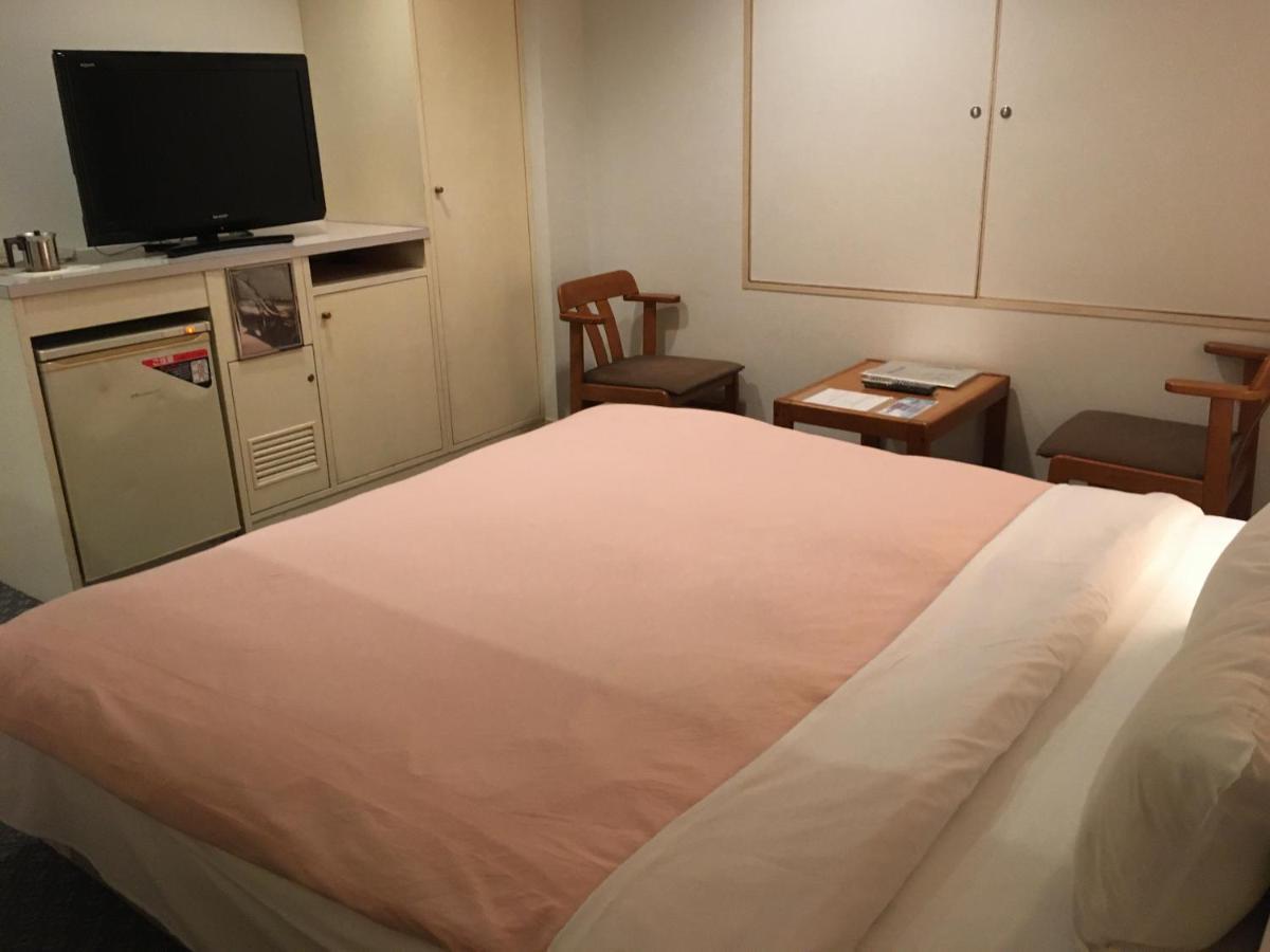 Hotel Noel Tokio Buitenkant foto