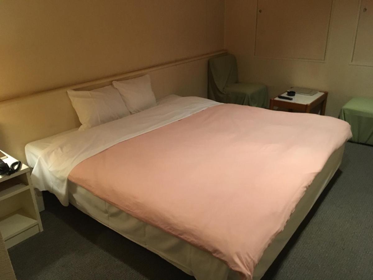 Hotel Noel Tokio Buitenkant foto